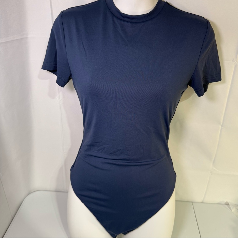 Meshki Blue Short Sleeve Bodysuit Stretch Minimalist Size Small